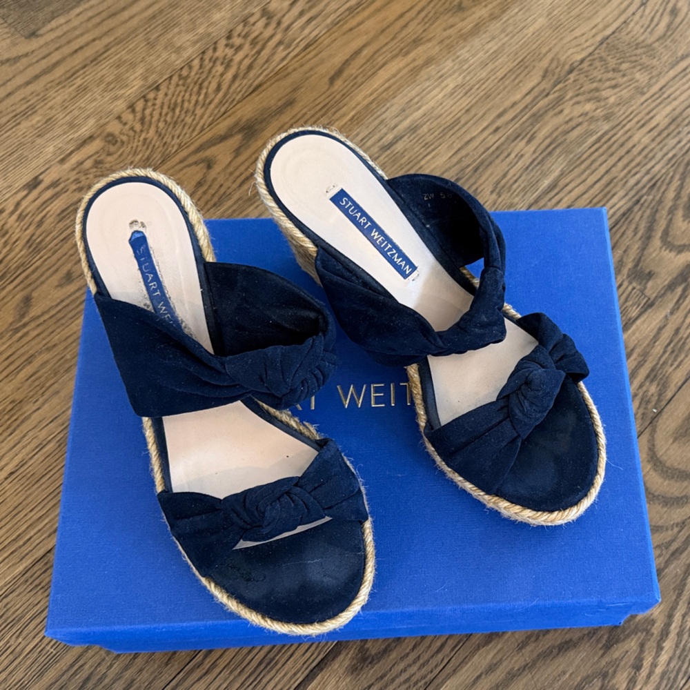 Stuart Weitzman Navy suede Espadrille Sandals size 7